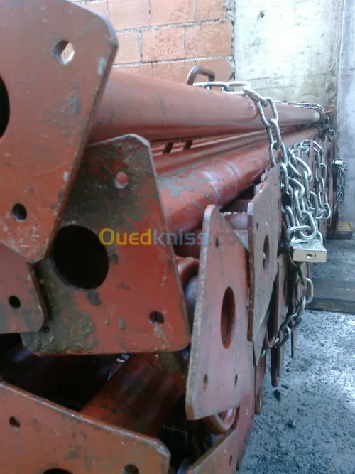 Location pied droit (etai) métallique 