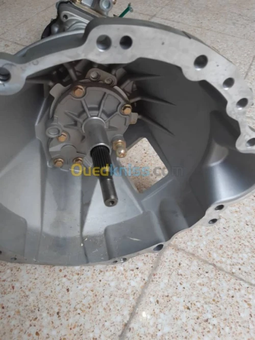 BOITE A VITESSE ISUZU D-MAX 2.5