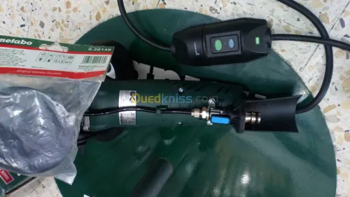 Lustreuse Ponceuse a EAU Metabo