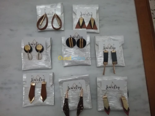 Vends boucles d'oreilles en cuir tenda