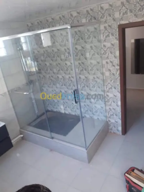 Cabine de douche 