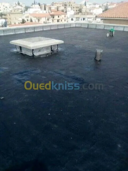 Étanchéité liquide et classique