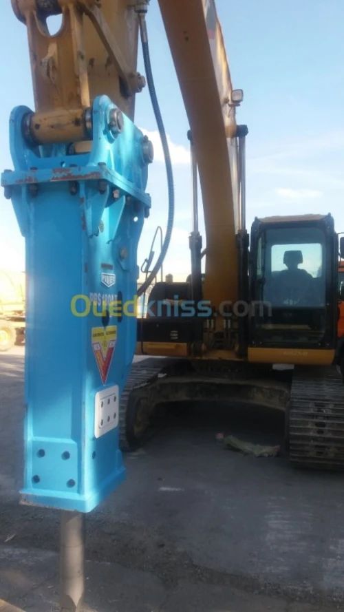 MARTEAU BRISE ROCHES