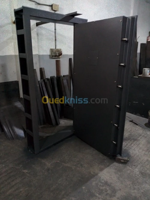 Fabrication et réparation de porte blindée