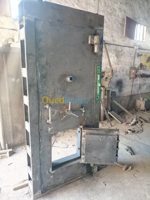 Fabrication et réparation de porte blindée