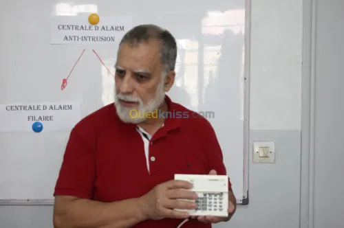 تركيب كامرات المراقبة واجهزة الانذار