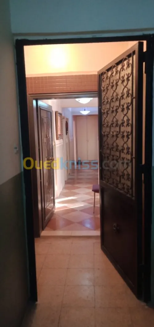 Location Appartement F2 Alger Bir mourad rais