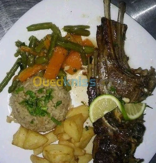 طبخ مملحات و حلويات