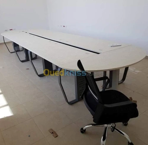 Table de réunion