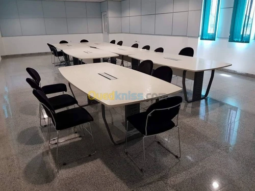 Table de réunion