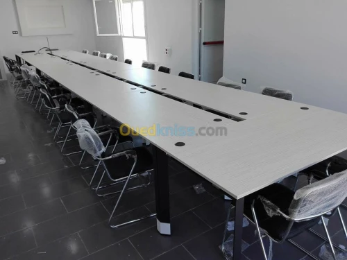 Table de réunion