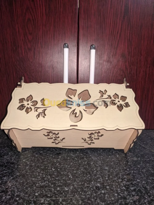 Boite à gâteaux en bois