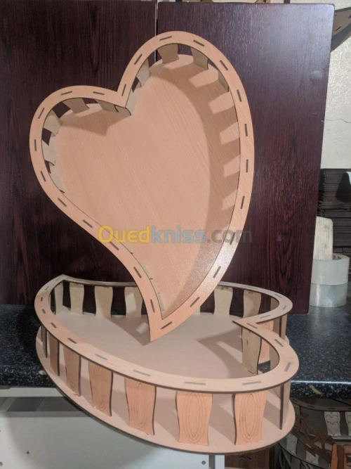 Boite à gâteaux en bois