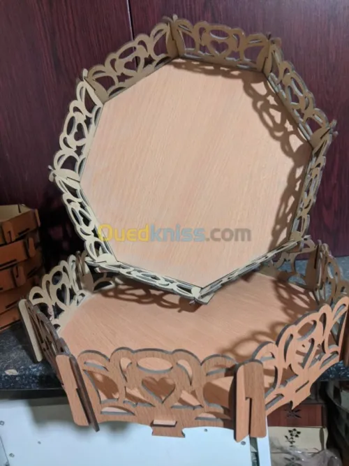 Boite à gâteaux en bois