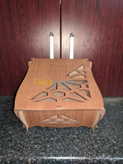 Boite à gâteaux en bois