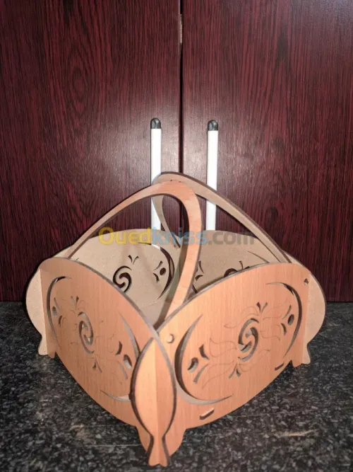Boite à gâteaux en bois