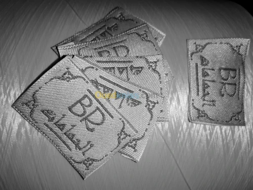  Confection etiquette ,rubans ecussons