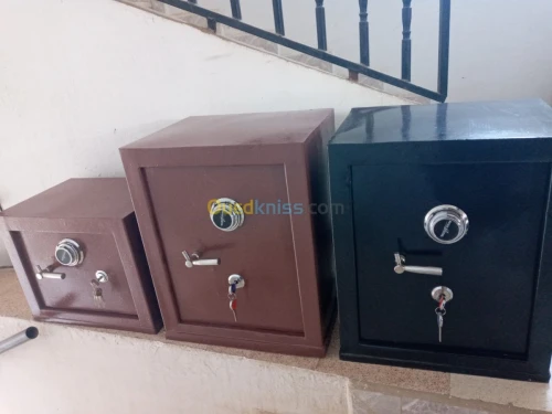 Bureaux chaises comptoir armoire store