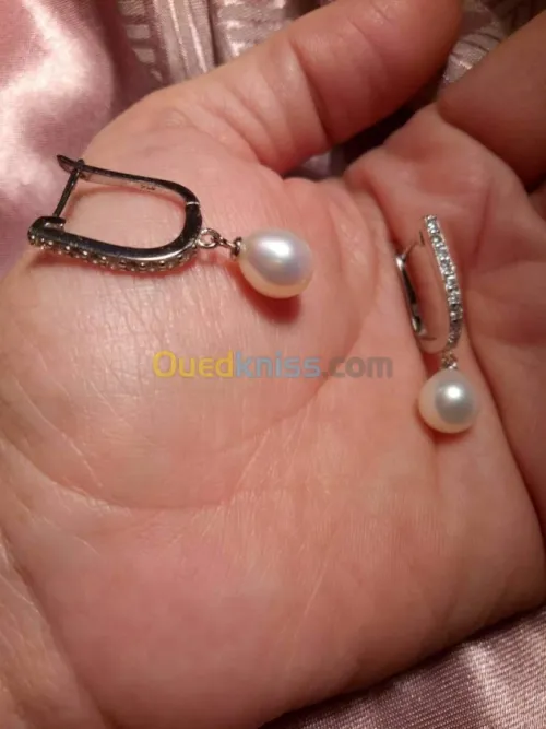 Boucles en argent et perles naturelles