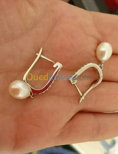 Boucles en argent et perles naturelles