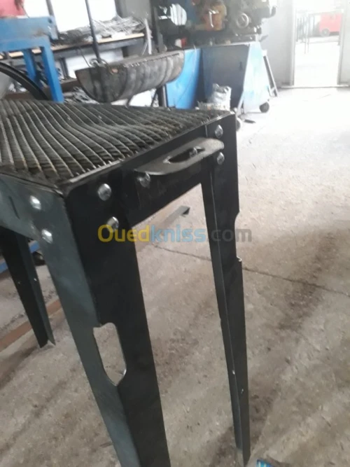 Plaque publicitaire / table / barbecue