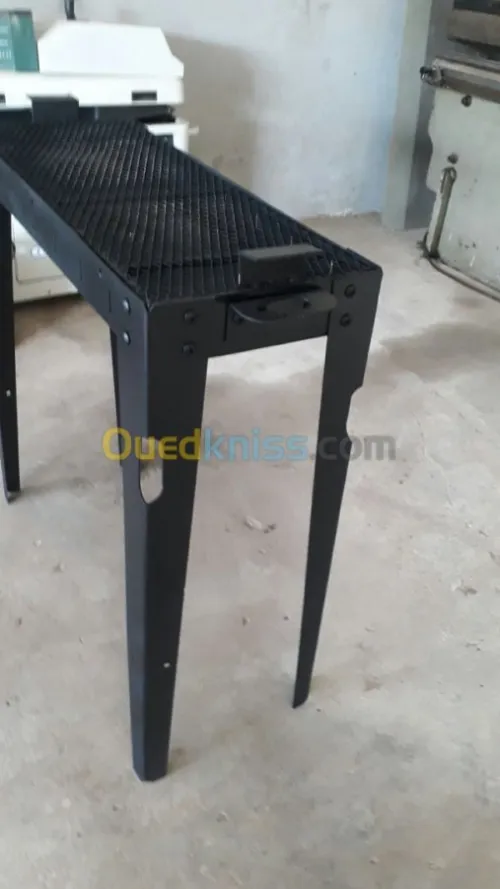 Plaque publicitaire / table / barbecue