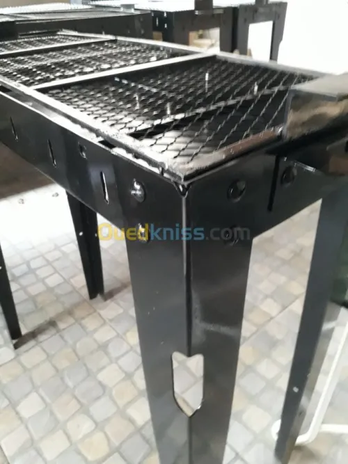 Plaque publicitaire / table / barbecue