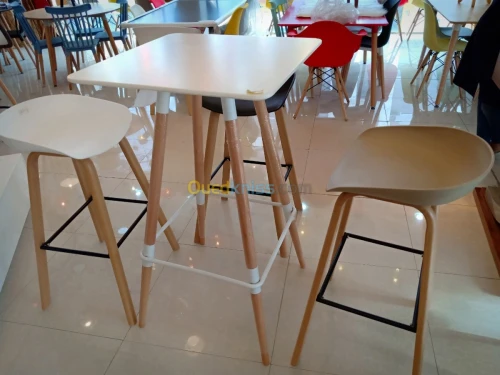 Tabouret de bar scandinave
