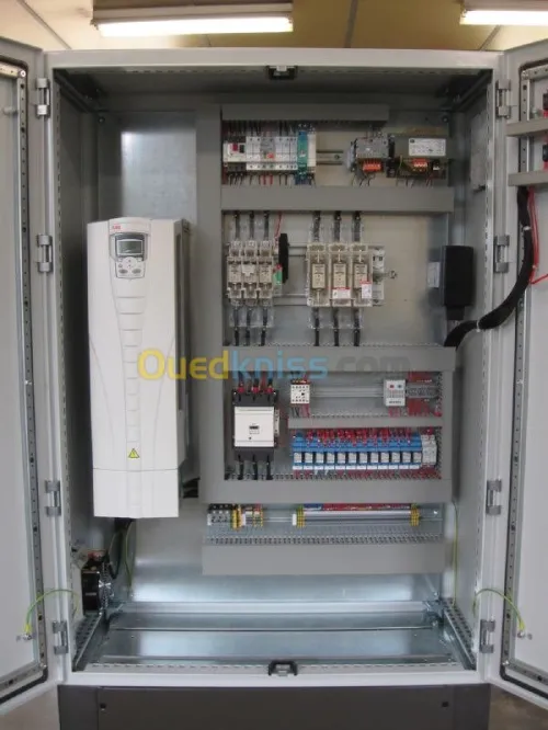 armoire électrique et coffret