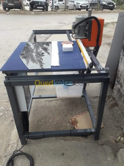 réctiligne à table pour verre 