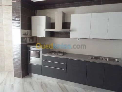 Cuisine, équipée sur mesure standard
