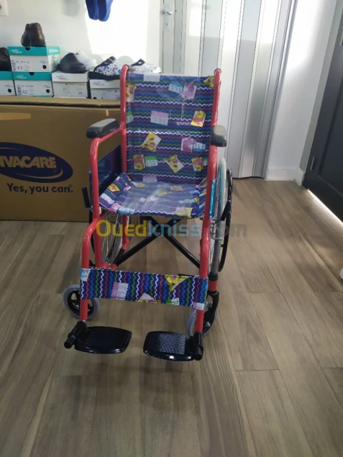 FAUTEUIL ROULANT ENFANT EN COULEUR