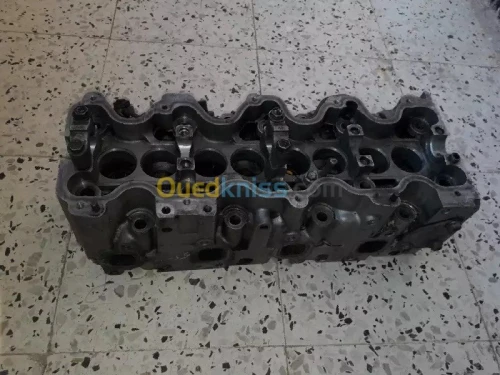 Culasse originale Toyota corola 2.0 D
