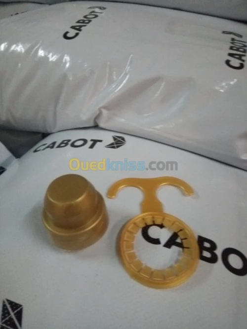 production bouchons detergent  cosmic