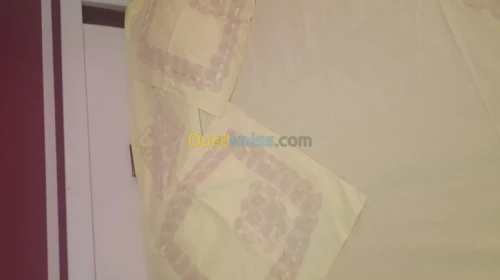 Drap de mariés avec applique