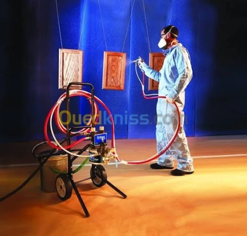 Machine de peinture  boiserie 