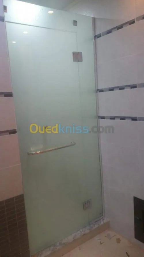 حديد و زجاج و ريدو الكتريك