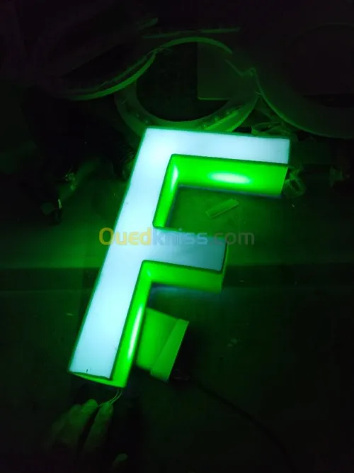 Enseignes lumineuses, Impression tout 