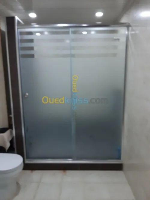 cabine vitrine en verre tremp
