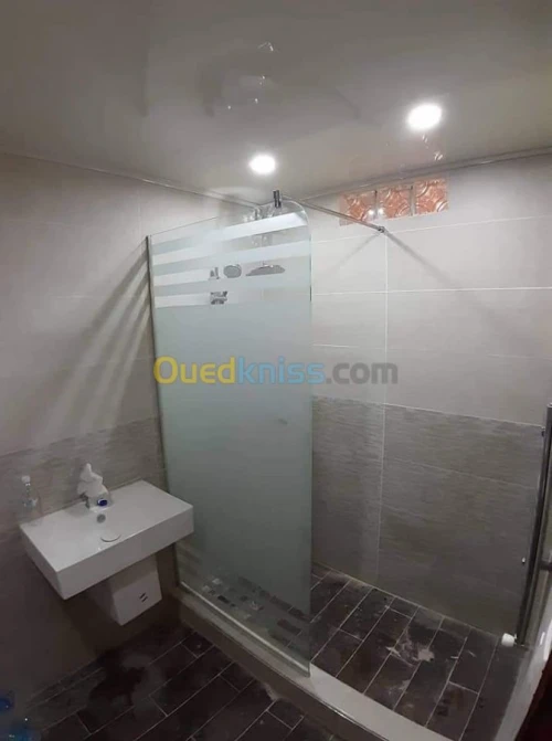 Cabine de douche 