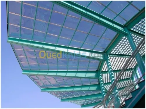 Polycarbonet et toux profile de braque