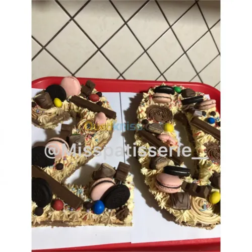 cake et gâteaux d’anniversaires