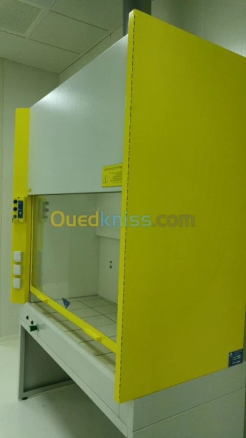 hottes chimiques  disponible 