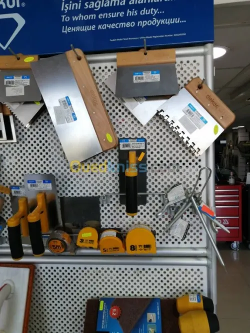 OUTILS DE PEINTURE ET DECORATION DEKOR
