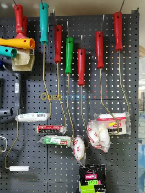 OUTILS DE PEINTURE ET DECORATION DEKOR