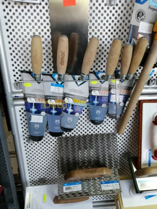 OUTILS DE PEINTURE ET DECORATION DEKOR
