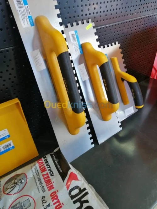 OUTILS DE PEINTURE ET DECORATION DEKOR