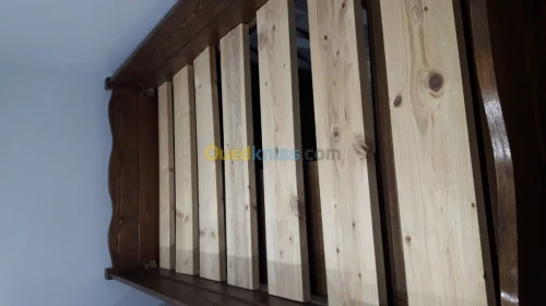 Lit mezzanine enfant avec escalier 