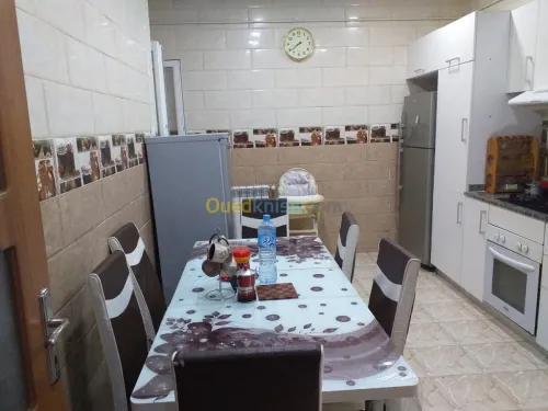 Vente Appartement F4 Alger Bordj el bahri