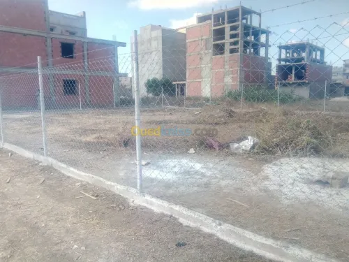 Clôture grillage et panneaux